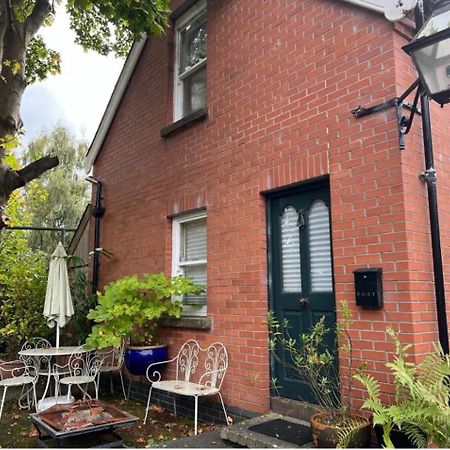 Апартаменты Self Contained Coach House In Leafy South Belfast The Location Is Not Accurate Экстерьер фото