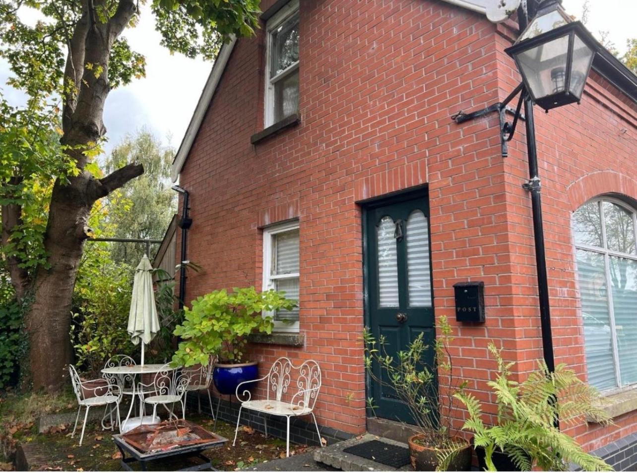 Апартаменты Self Contained Coach House In Leafy South Belfast The Location Is Not Accurate Экстерьер фото